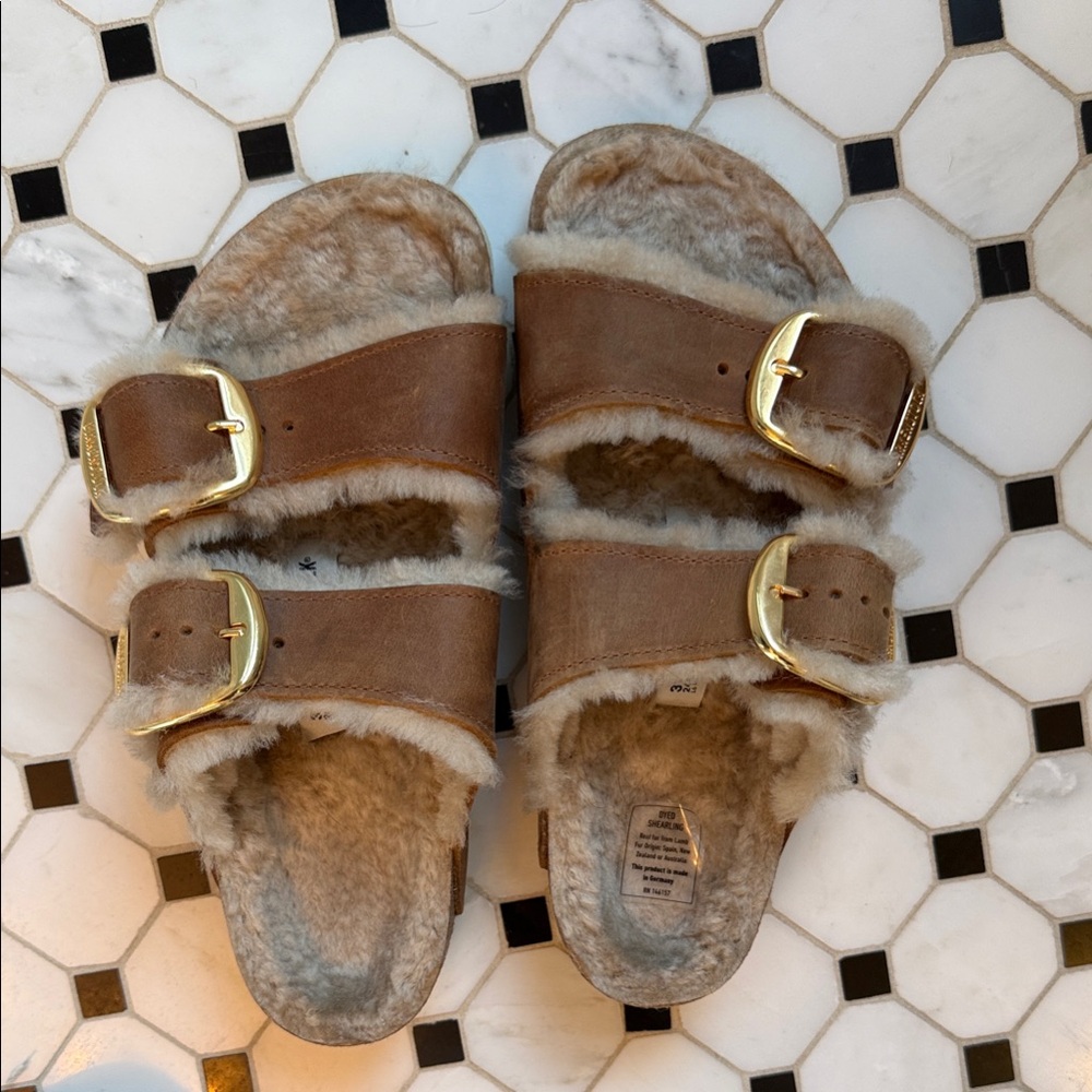 Birkenstock big buckle Shearling Sandals Arizona